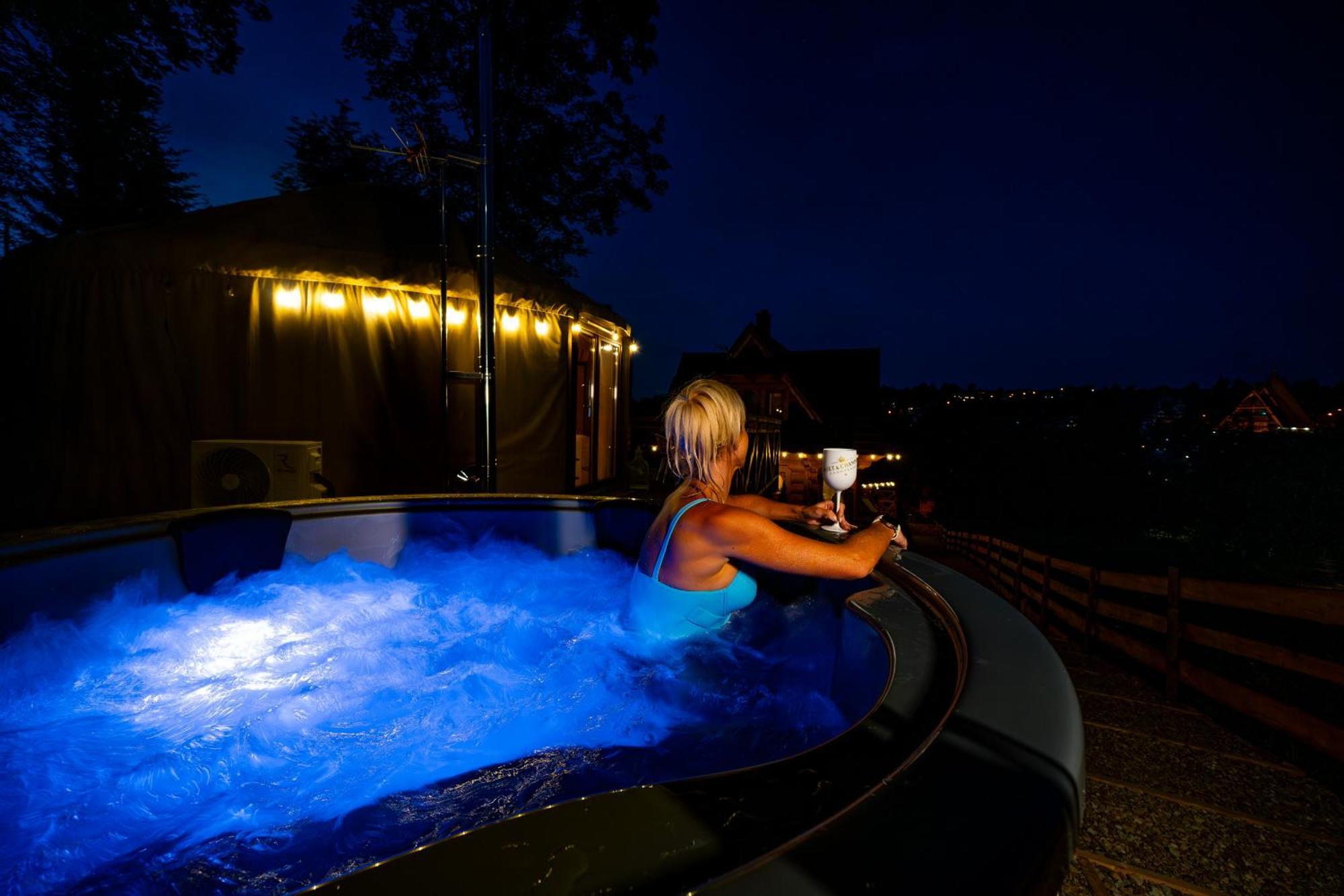 Jurta Na Wypasie - Luksusowy Namiot Z Widokiem Na Gory - Jacuzzi, Sauna, Split Ac, Private, Star View Zakopane Exterior foto